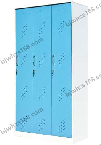 点击查看商品:圆边三门更衣柜